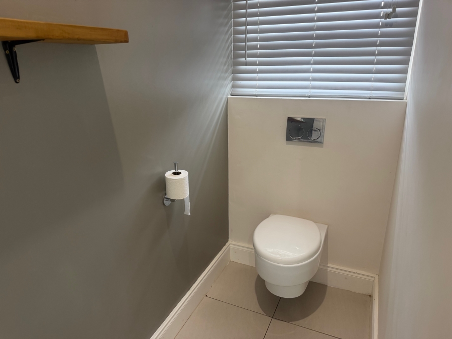 5 Bedroom Property for Sale in Dana Bay Western Cape